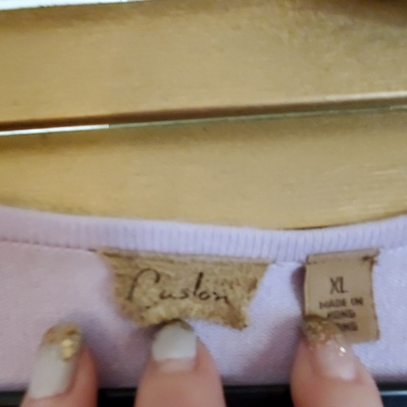 Carlson purple sweater - Picture 2 of 4